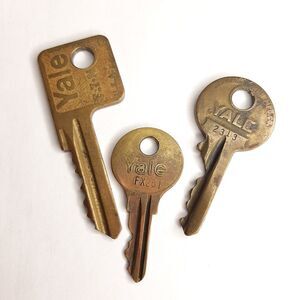 YALE Brass Keys lot of 3 Vintage FTN A13213 2313 FX251 cut keys only